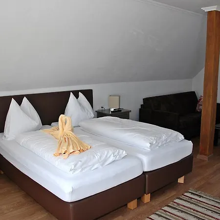 Weber 招待所 塔姆斯韦格